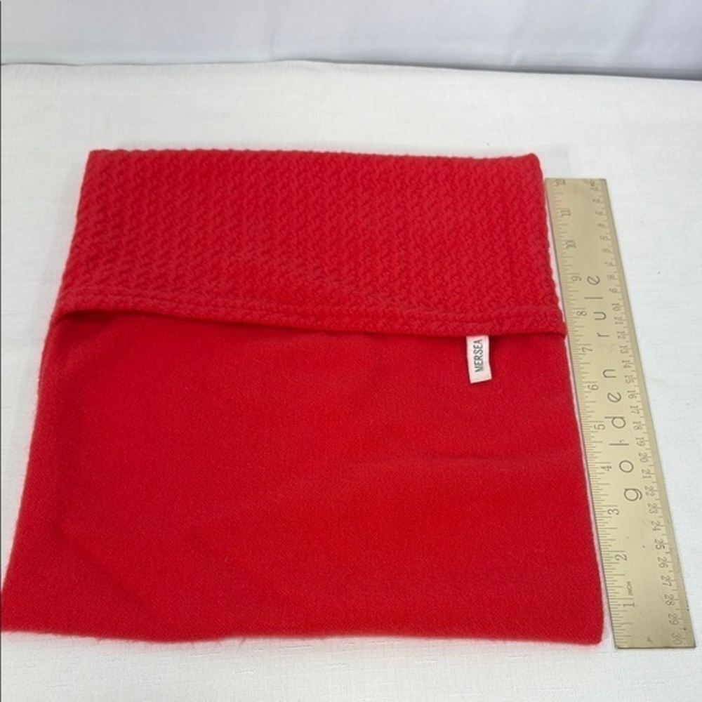 🍌Vibrant Red Soft Fabric dust bag Design